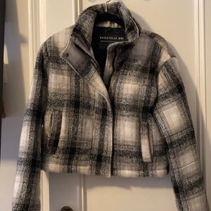 Bagatelle NYC cropped plaid jacket